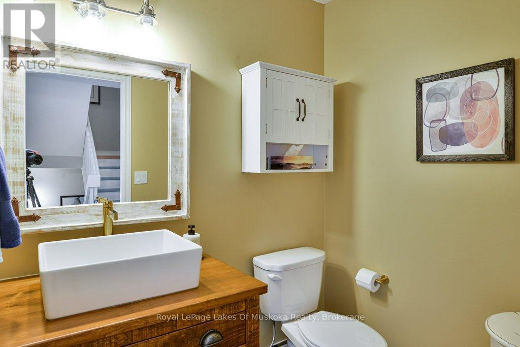 87 Southbank Drive, Bracebridge, Ontario  P1L 1G2 - Photo 12 - X12349691