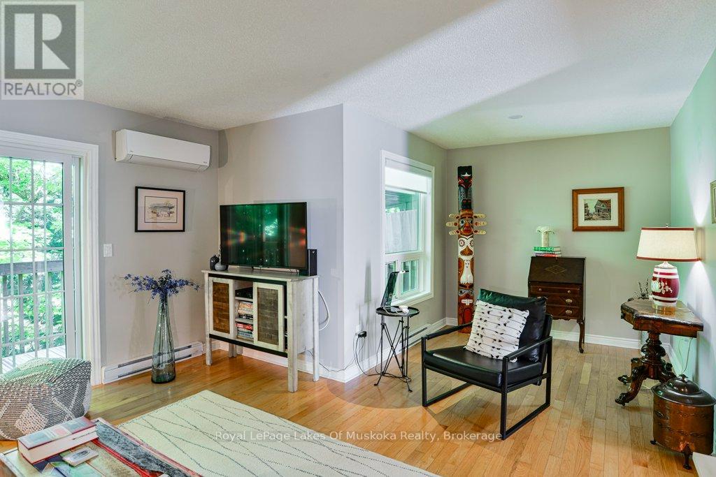 87 Southbank Drive, Bracebridge, Ontario  P1L 1G2 - Photo 8 - X12349691