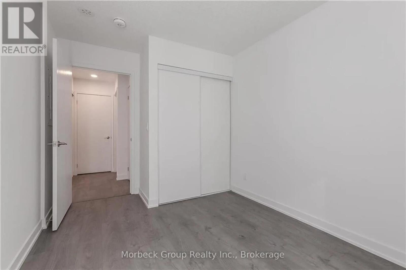 101 - 1135 Cooke Boulevard, Burlington, Ontario  L7T 0C3 - Photo 12 - W12450509