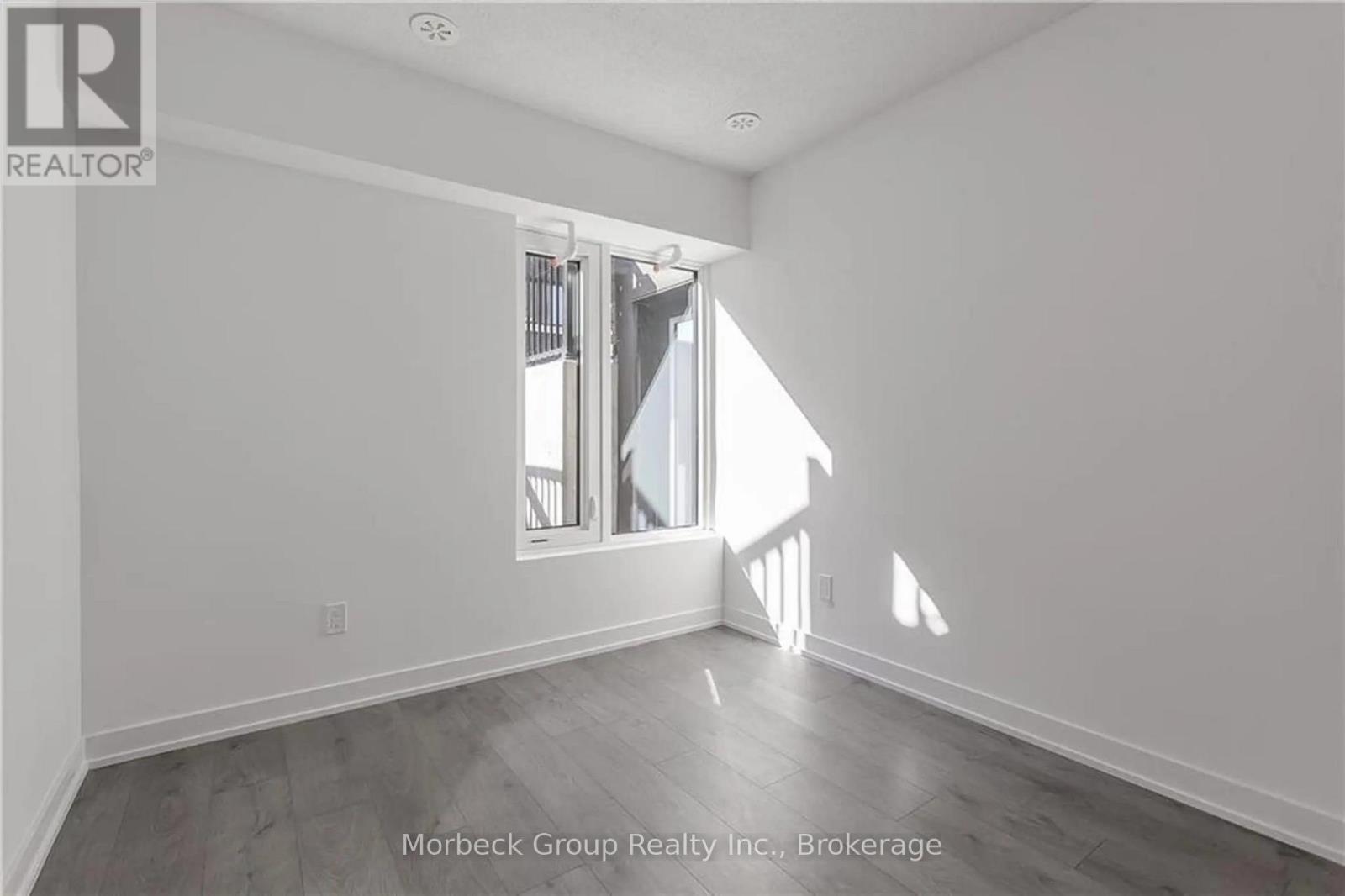 101 - 1135 Cooke Boulevard, Burlington, Ontario  L7T 0C3 - Photo 14 - W12450509