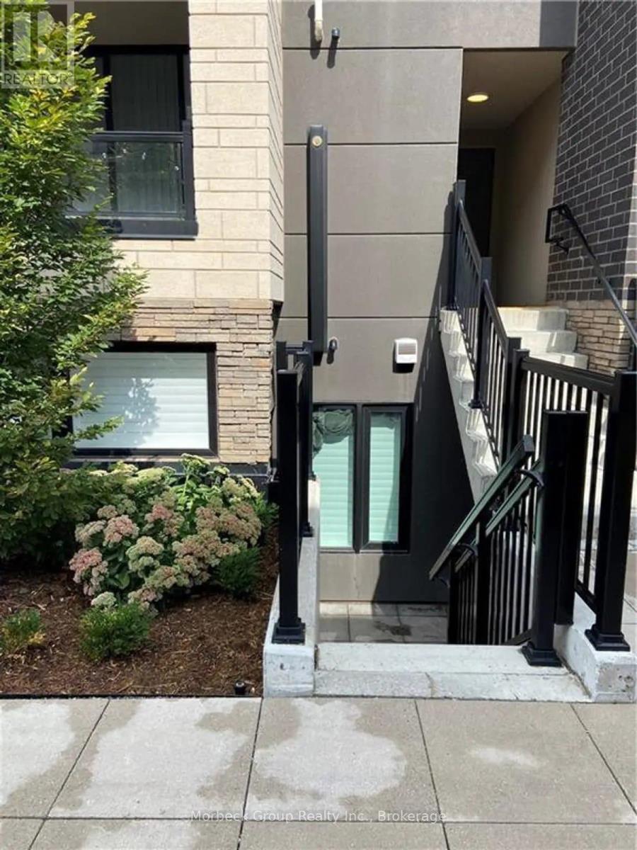 101 - 1135 Cooke Boulevard, Burlington, Ontario  L7T 0C3 - Photo 2 - W12450509