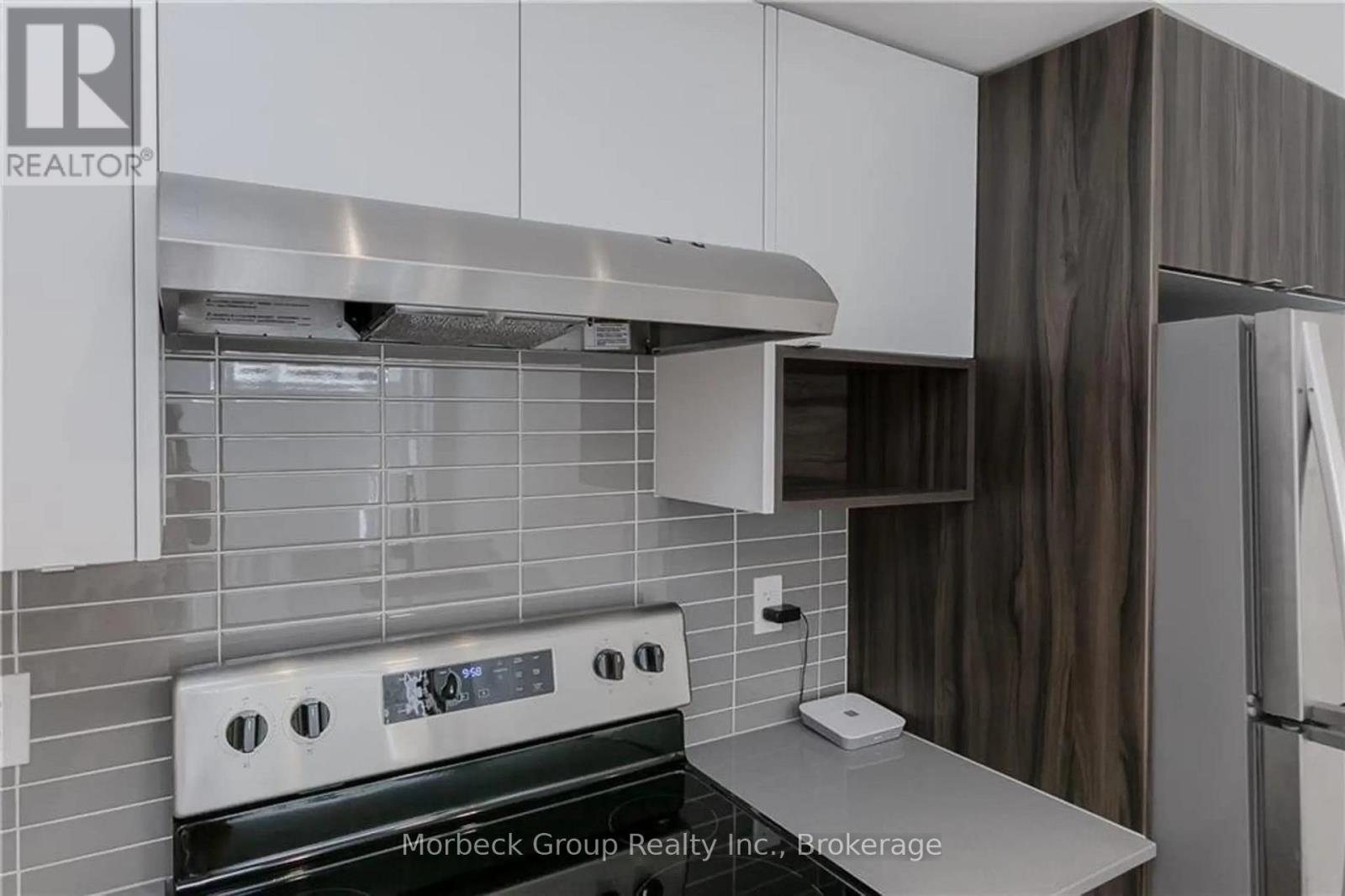 101 - 1135 Cooke Boulevard, Burlington, Ontario  L7T 0C3 - Photo 8 - W12450509