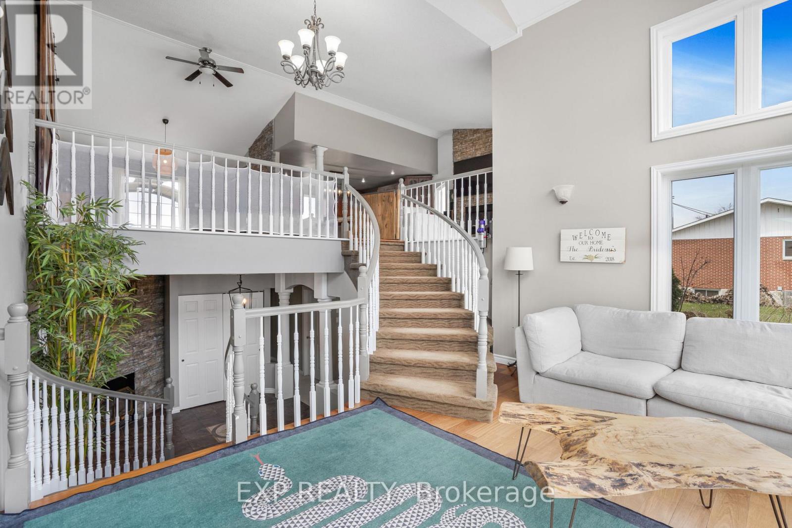 2864 Principale Street, Alfred And Plantagenet, Ontario  K0A 3K0 - Photo 5 - X12450605