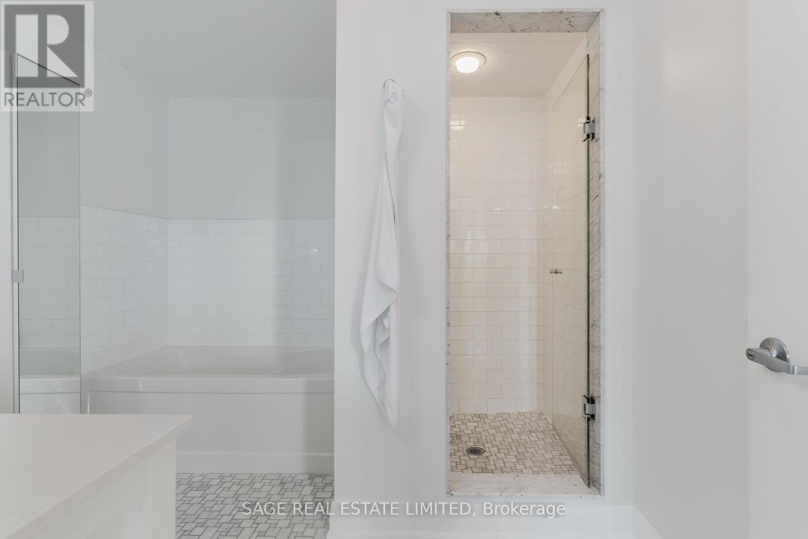 3 - 1636 Dundas Street W, Toronto, Ontario  M6K 1V1 - Photo 31 - C12449918