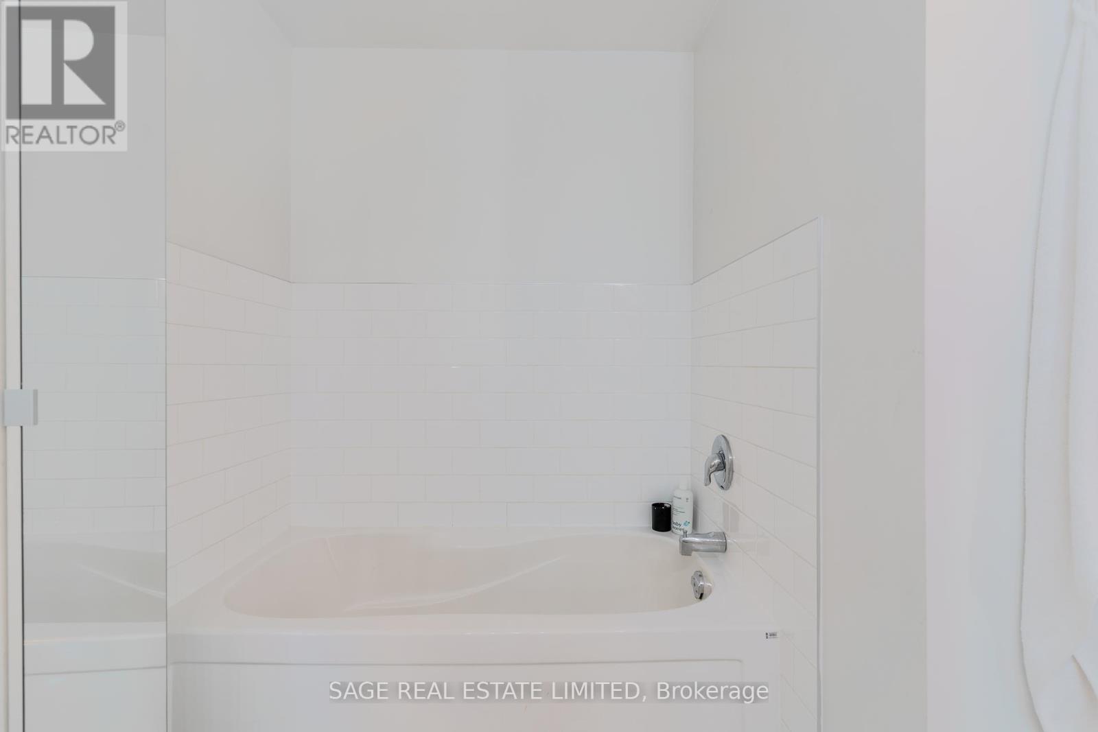 3 - 1636 Dundas Street W, Toronto, Ontario  M6K 1V1 - Photo 32 - C12449918
