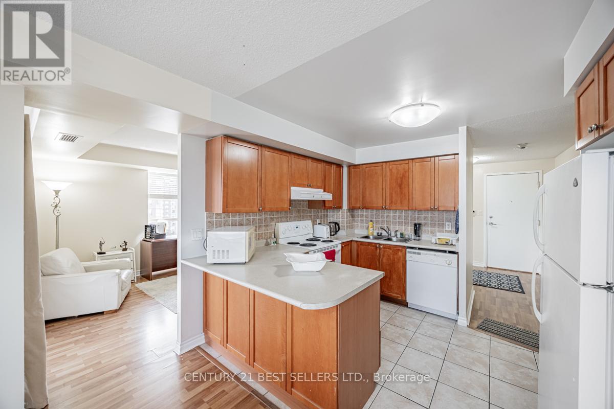 1715 - 3880 Duke Of York Boulevard, Mississauga, Ontario  L5B 4M7 - Photo 13 - W12450444