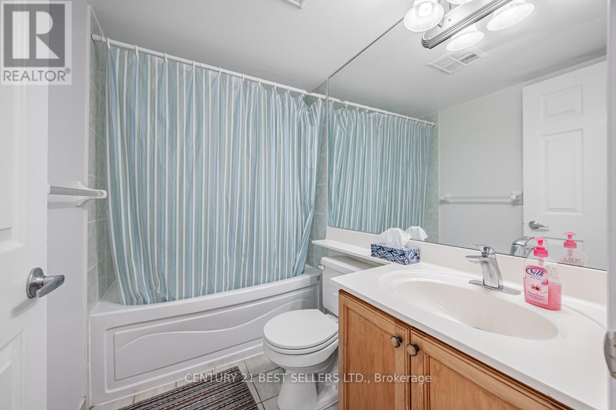 1715 - 3880 Duke Of York Boulevard, Mississauga, Ontario  L5B 4M7 - Photo 22 - W12450444
