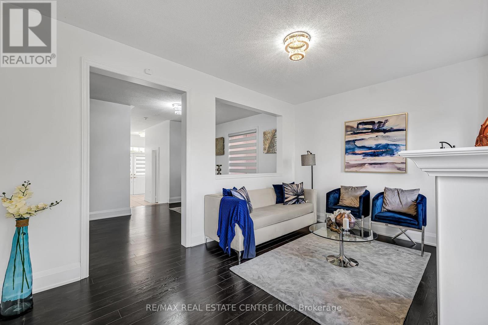 425 Bussel Crescent, Milton, Ontario  L9T 0W7 - Photo 13 - W12450460
