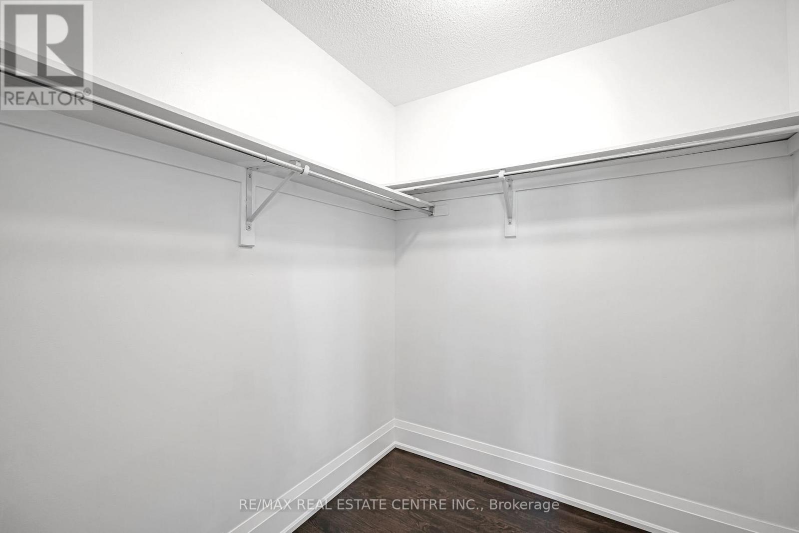 425 Bussel Crescent, Milton, Ontario  L9T 0W7 - Photo 26 - W12450460