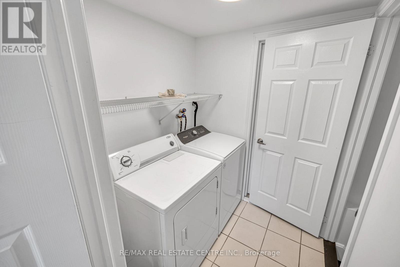 425 Bussel Crescent, Milton, Ontario  L9T 0W7 - Photo 37 - W12450460