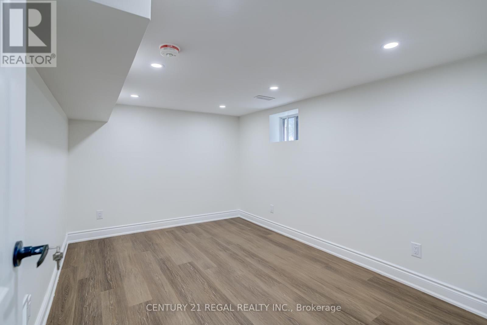 26 Alyward Street, Toronto, Ontario  M6M 3L2 - Photo 23 - W12450469