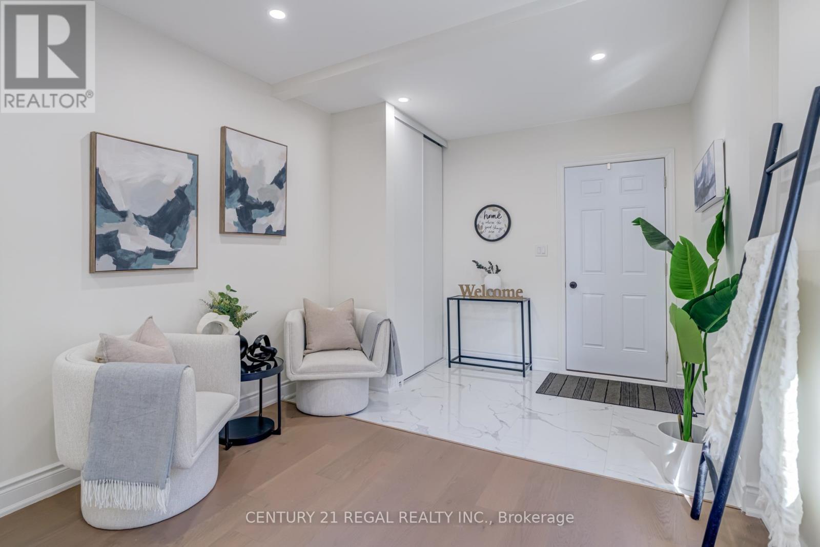 26 Alyward Street, Toronto, Ontario  M6M 3L2 - Photo 4 - W12450469