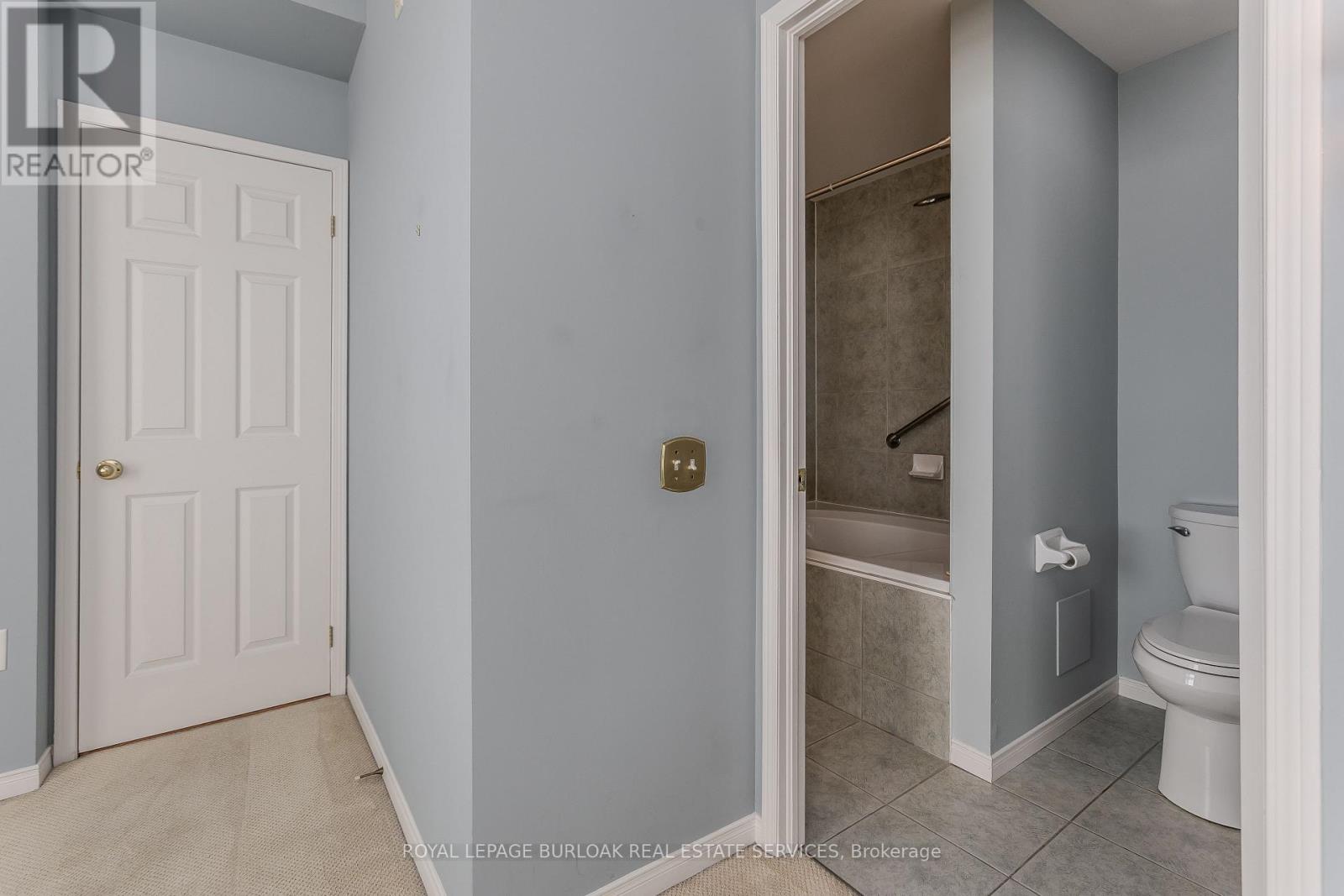401 - 2075 Amherst Heights Drive, Burlington, Ontario  L7P 5B8 - Photo 24 - W12450471