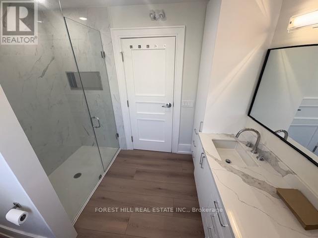 2nd Floor - 13 Thomas Street, Mississauga, Ontario  L5M 1Y4 - Photo 8 - W12450488
