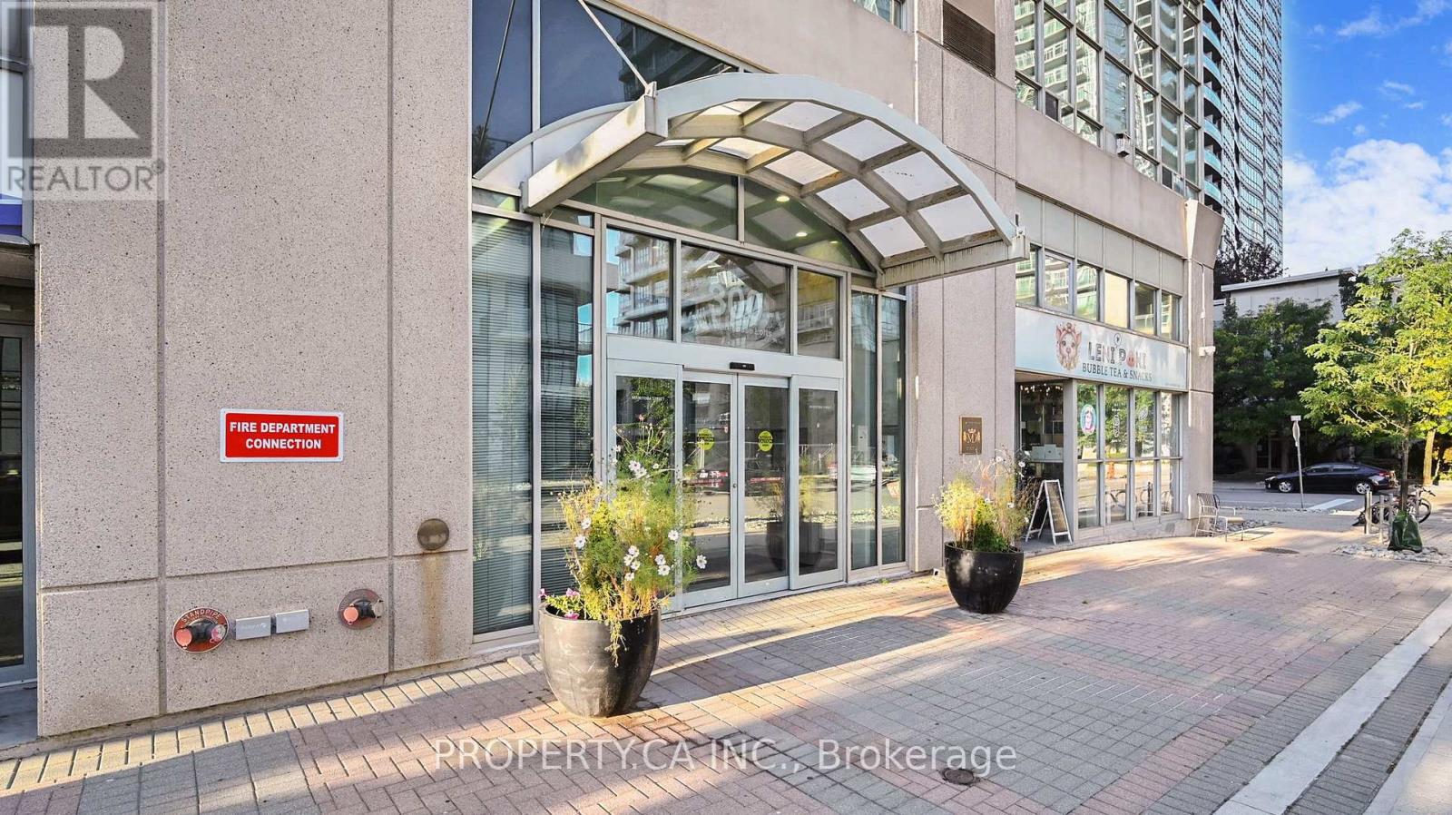 316 - 300 Manitoba Street, Toronto, Ontario  M8Y 4G9 - Photo 6 - W12450496