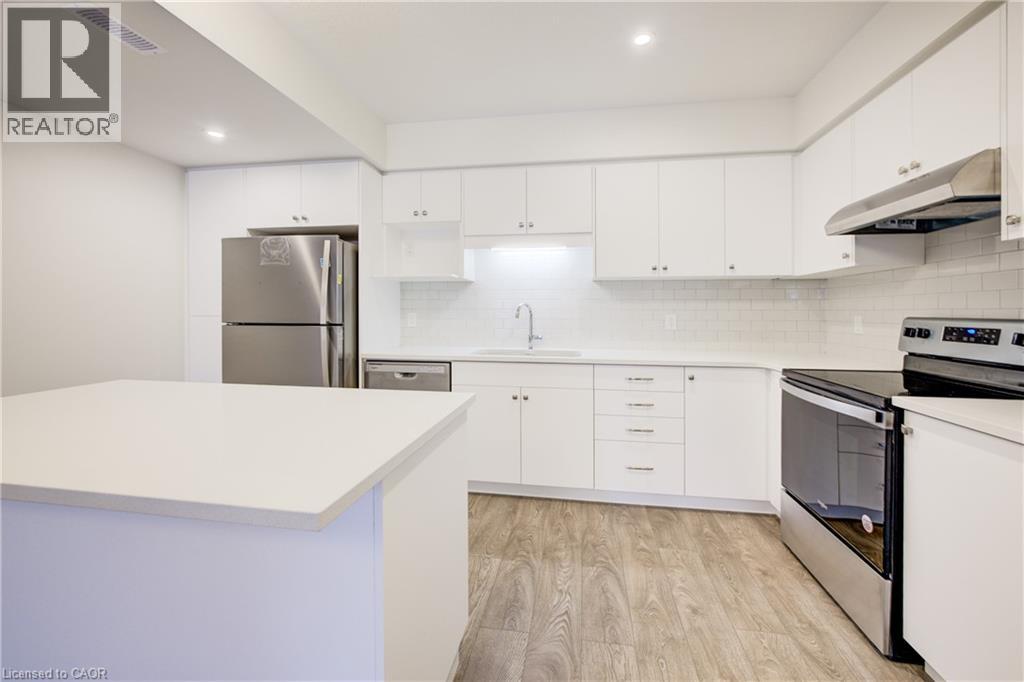 38 Urbane Boulevard, Kitchener, Ontario  N2E 0H8 - Photo 3 - 40776967