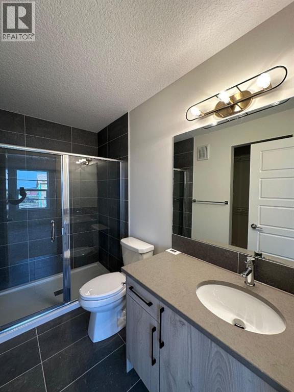 13 Waterford Glen, Chestermere, Alberta  T1X 2T8 - Photo 18 - A2216188