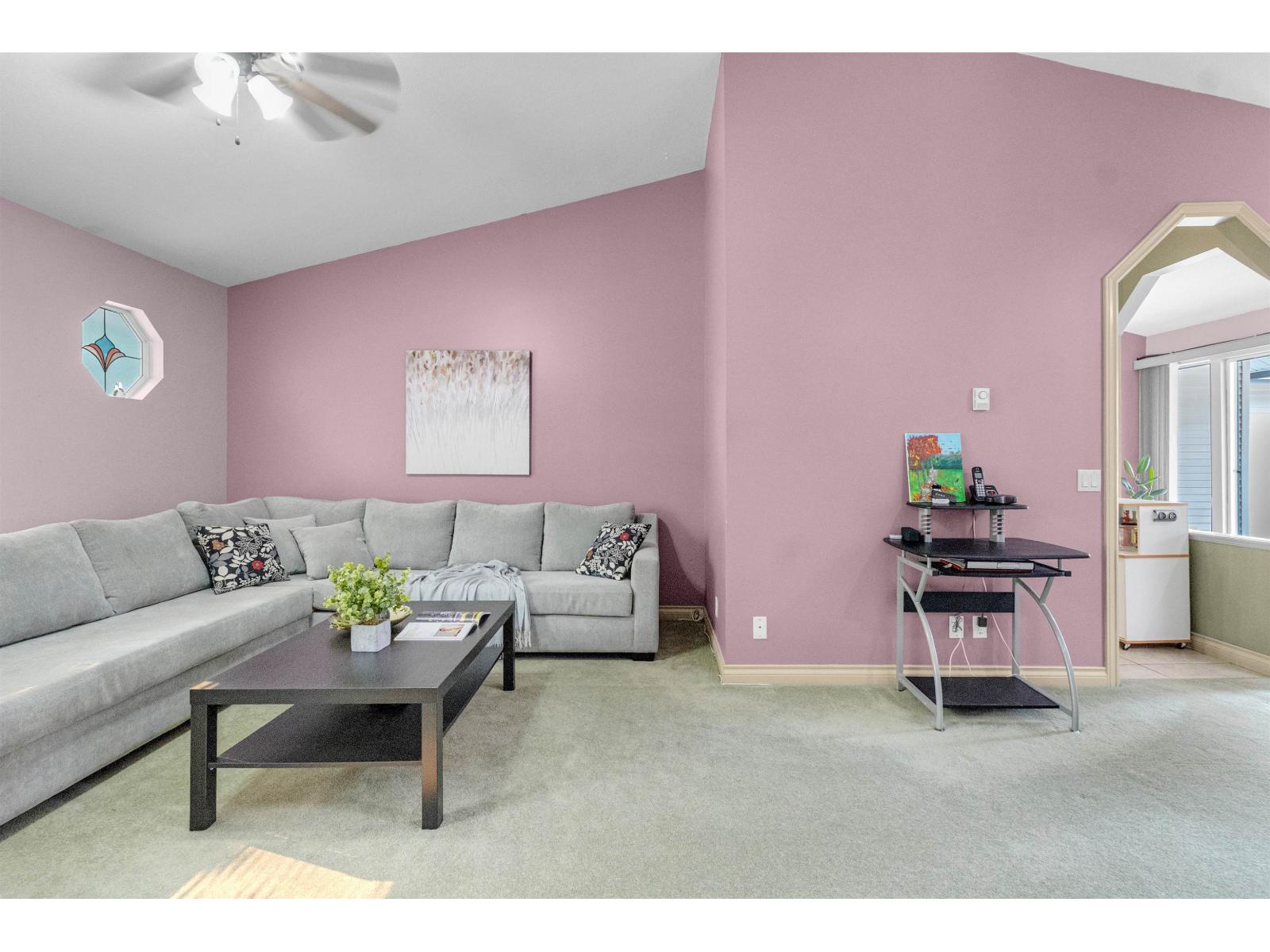 212 9072 Fleetwood Way, Surrey, British Columbia  V3R 0M6 - Photo 3 - R3055659