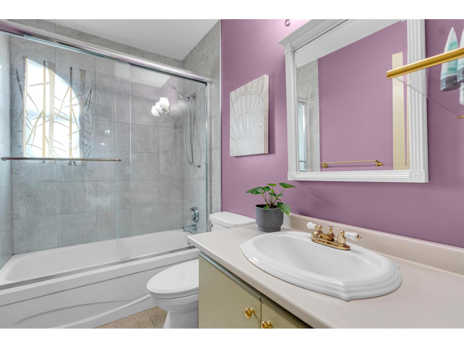 212 9072 Fleetwood Way, Surrey, British Columbia  V3R 0M6 - Photo 10 - R3055659