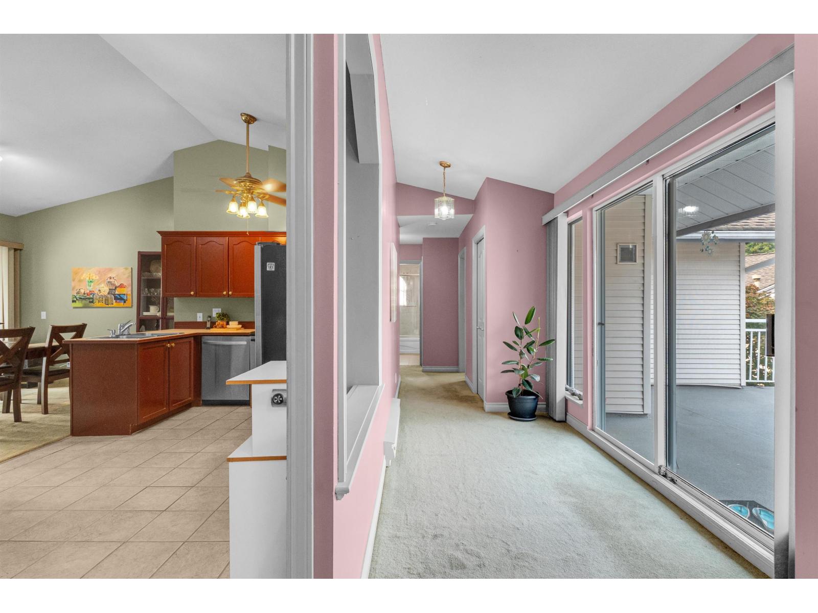212 9072 Fleetwood Way, Surrey, British Columbia  V3R 0M6 - Photo 8 - R3055659