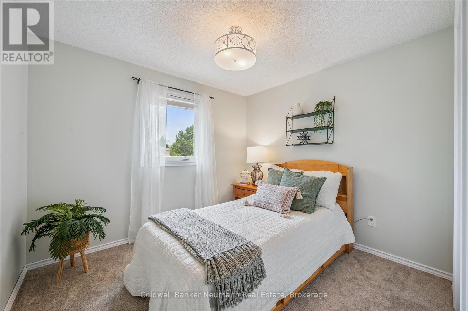 21 Old Colony Trail, Guelph, Ontario  N1G 4A3 - Photo 20 - X12450517