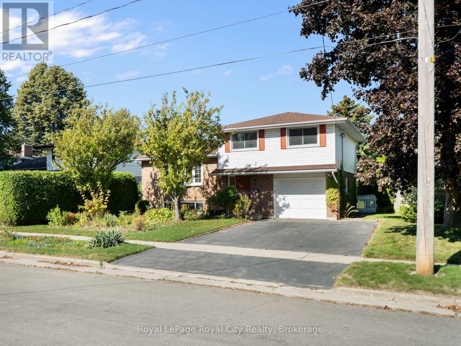 48 Glenbrook Drive, Guelph, Ontario  N1E 1A9 - Photo 2 - X12450550