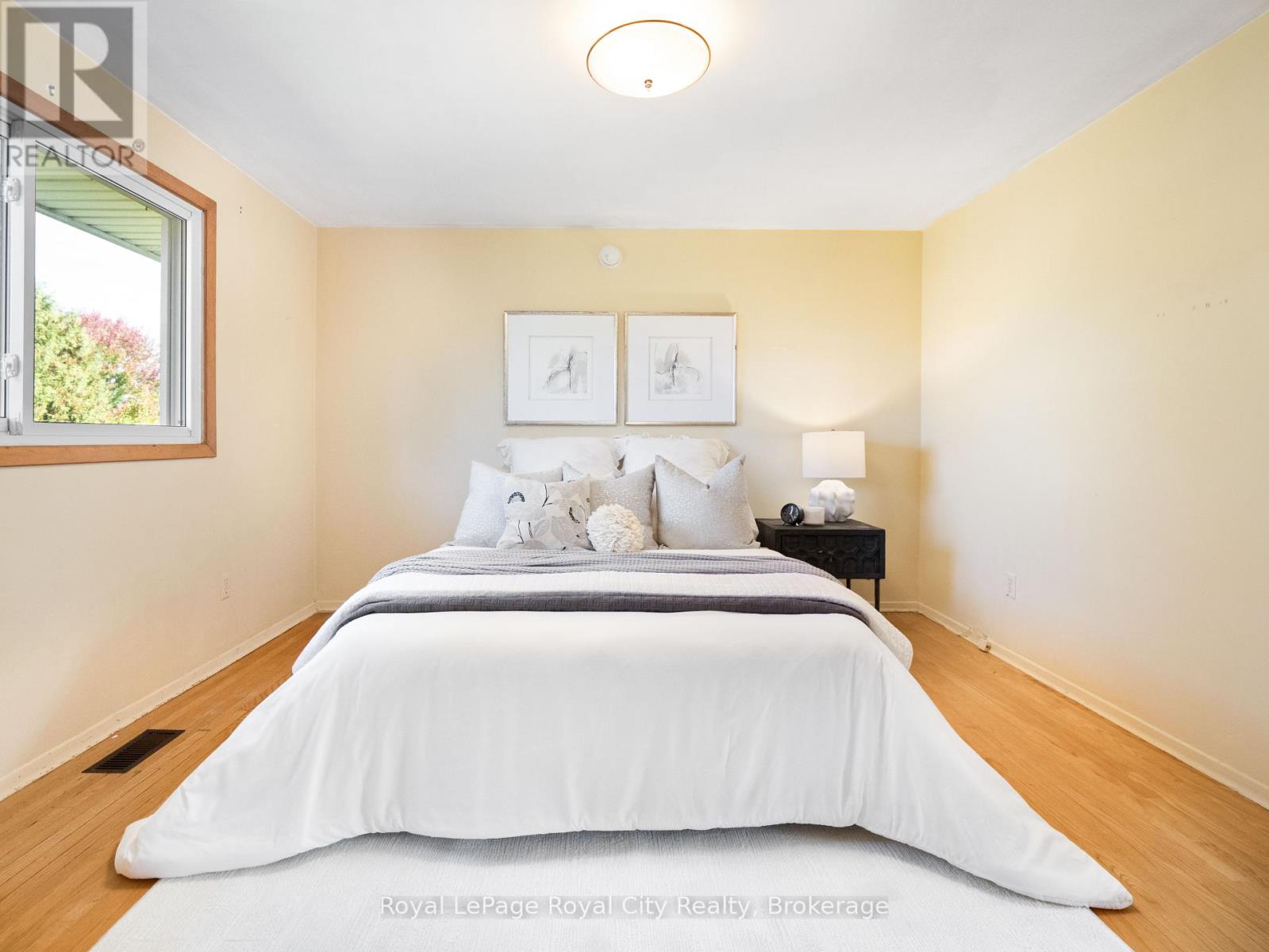 48 Glenbrook Drive, Guelph, Ontario  N1E 1A9 - Photo 27 - X12450550