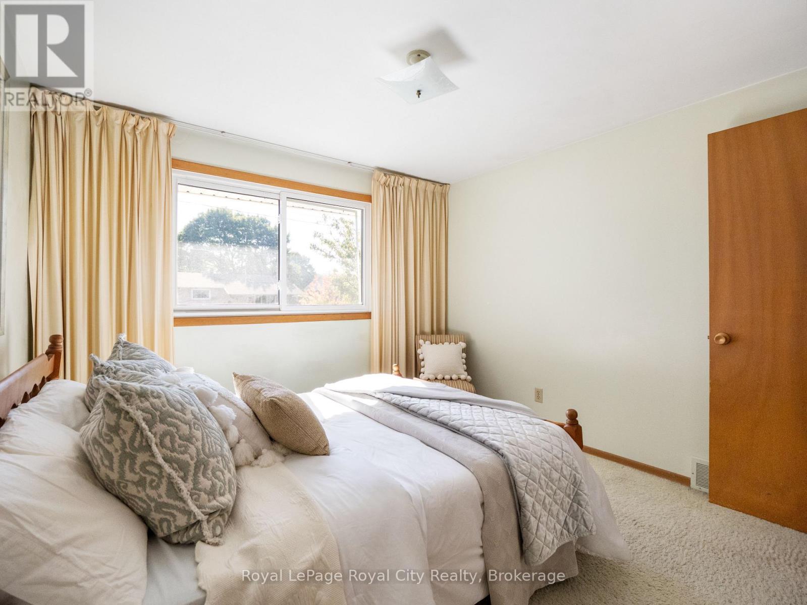 48 Glenbrook Drive, Guelph, Ontario  N1E 1A9 - Photo 30 - X12450550