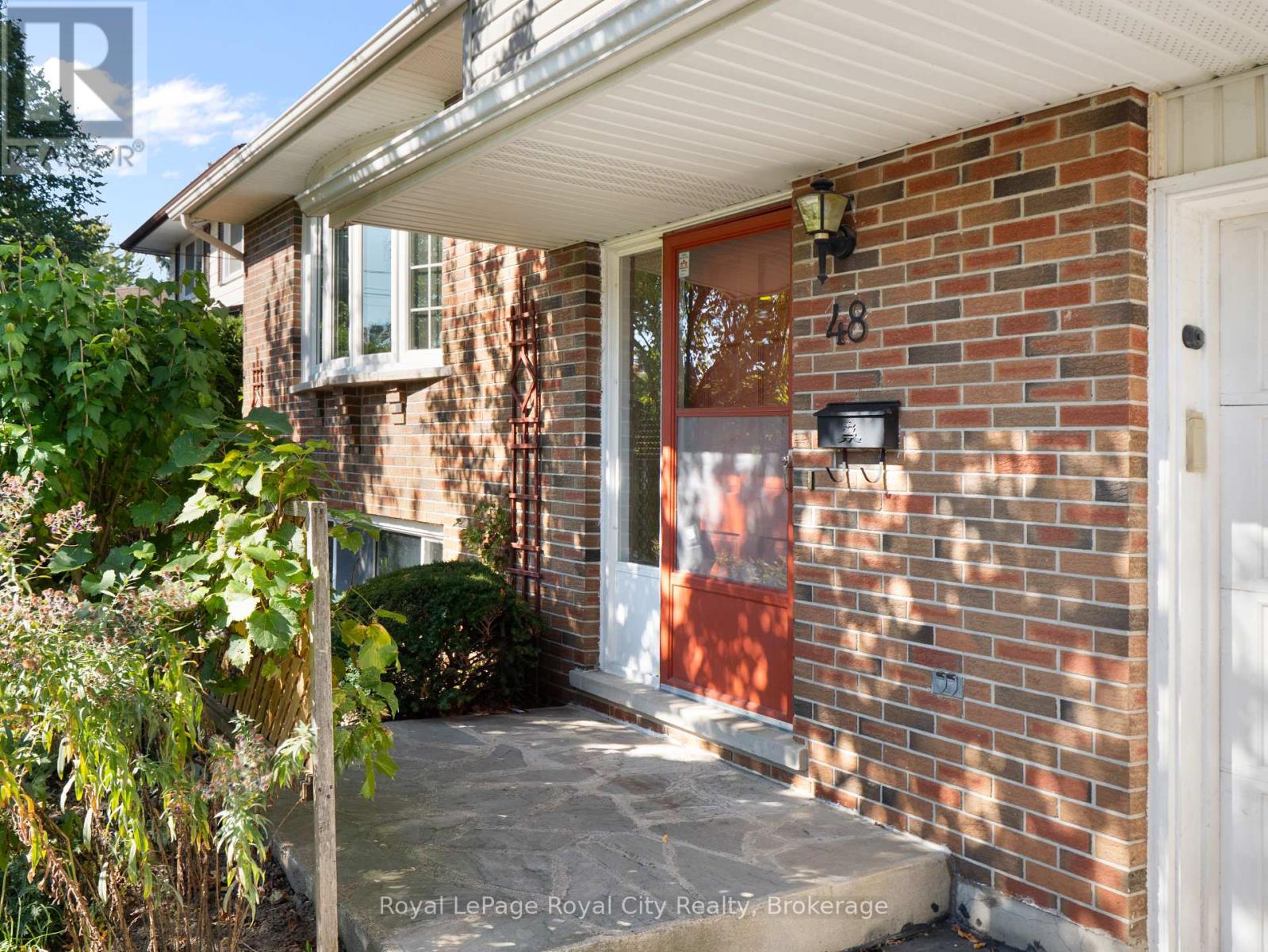 48 Glenbrook Drive, Guelph, Ontario  N1E 1A9 - Photo 4 - X12450550