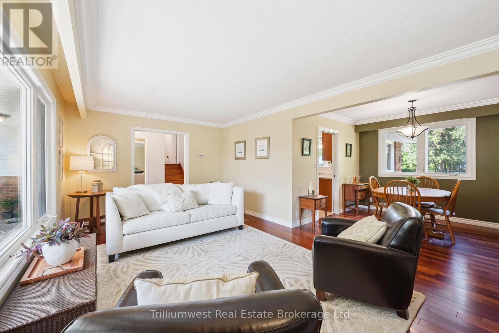 15 Karen Avenue, Guelph, Ontario  N1G 2N8 - Photo 9 - X12450557