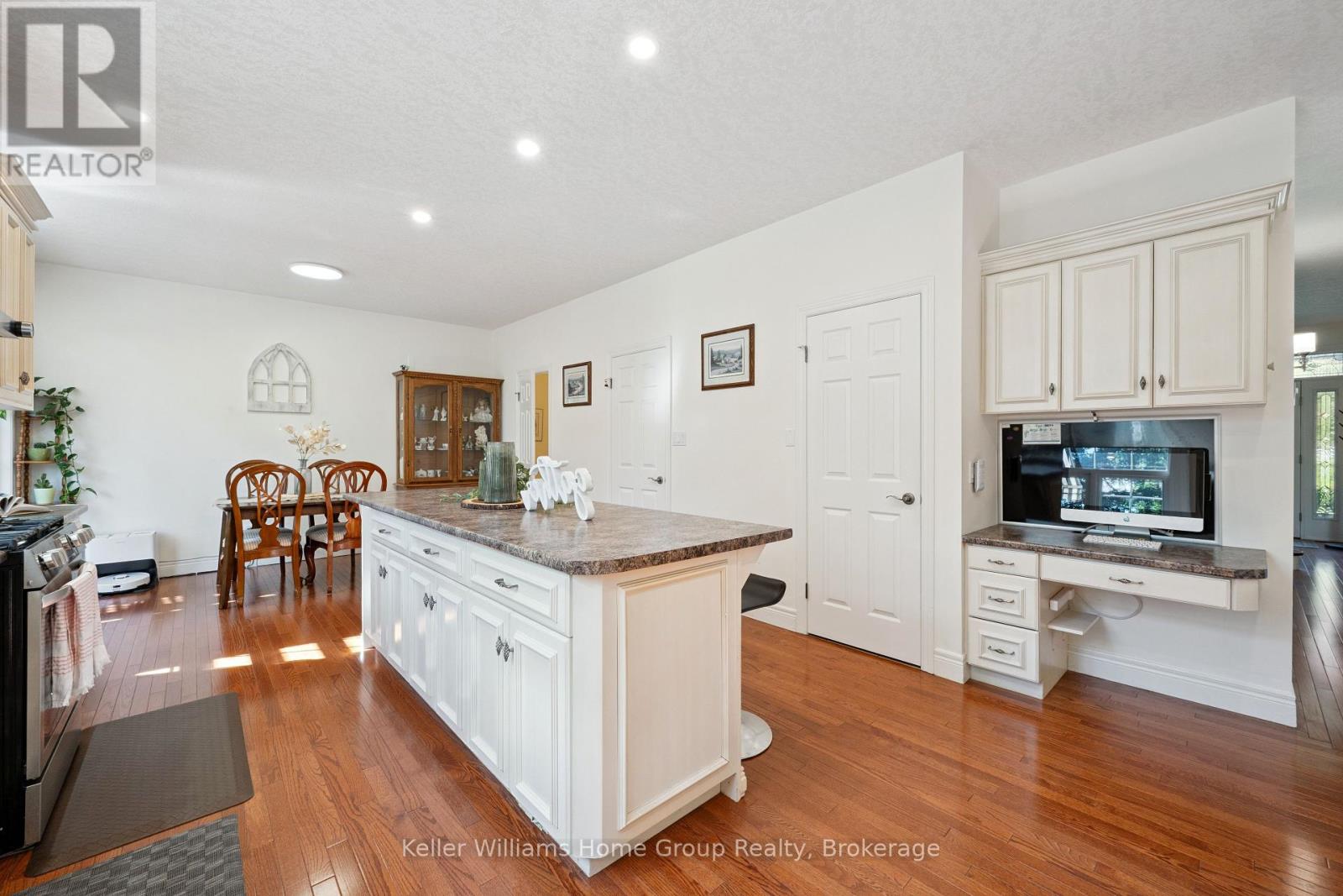 75 Hazelwood Drive, Guelph, Ontario  N1C 1A4 - Photo 16 - X12450563