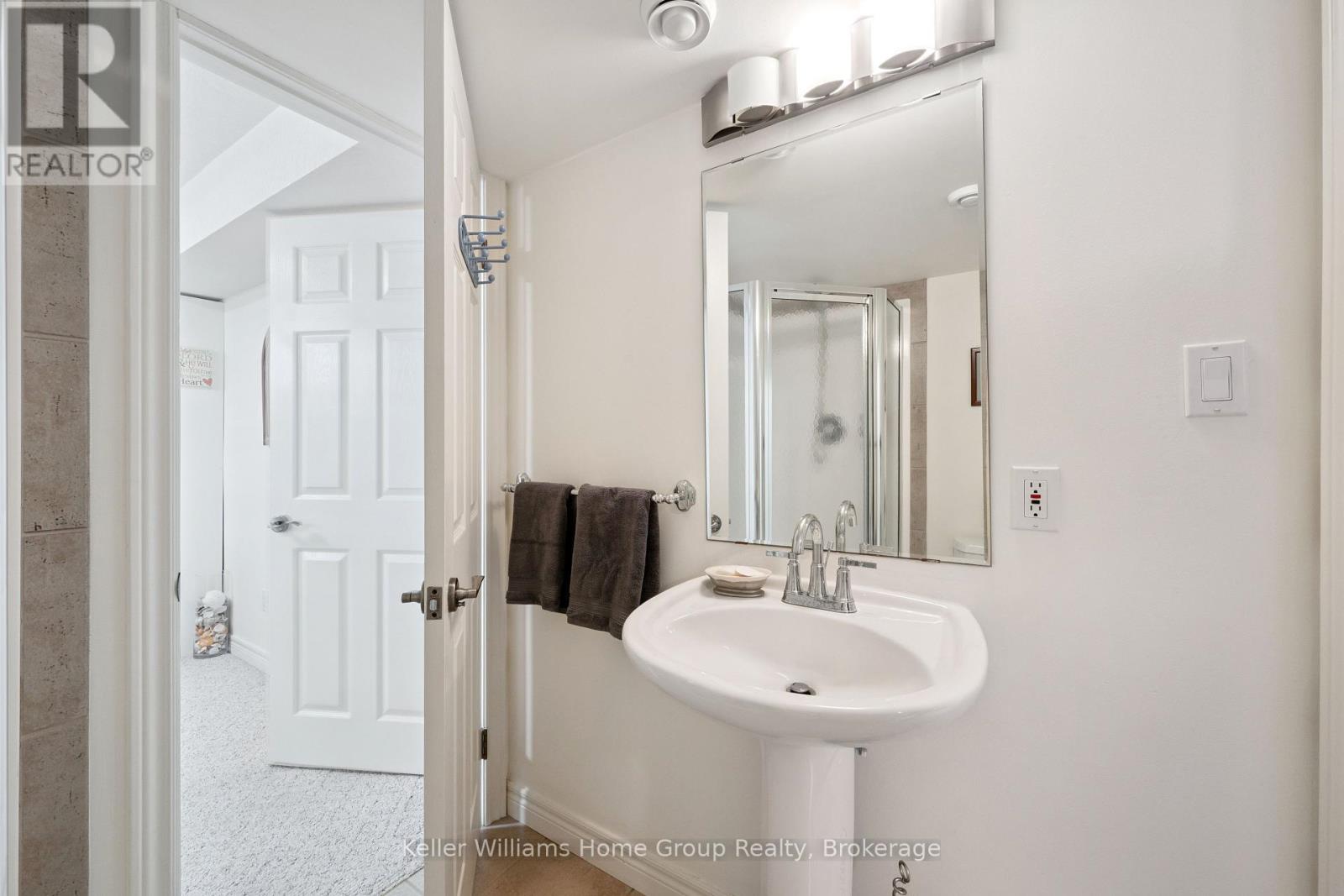 75 Hazelwood Drive, Guelph, Ontario  N1C 1A4 - Photo 33 - X12450563