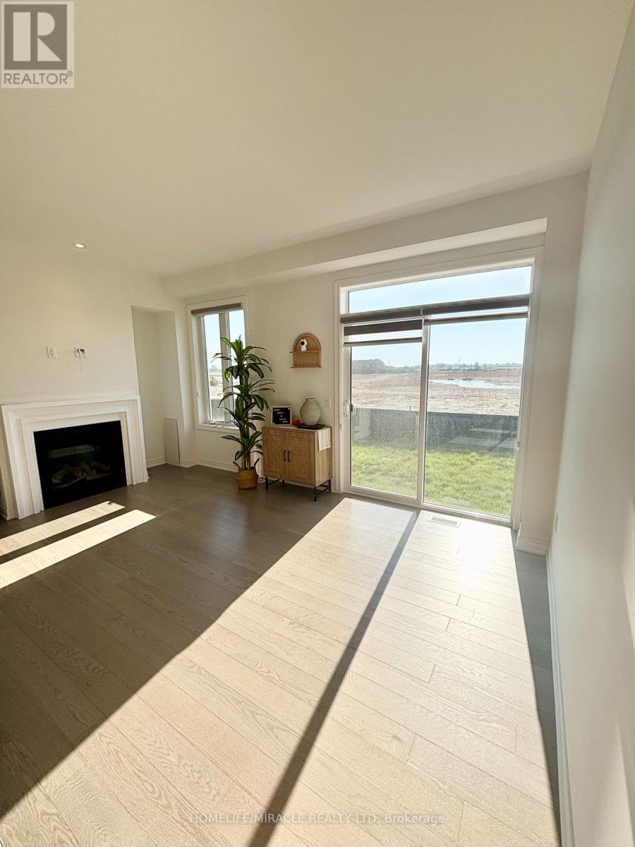 103 Picardy Drive, Hamilton, Ontario  L8J 0K2 - Photo 12 - X12450478