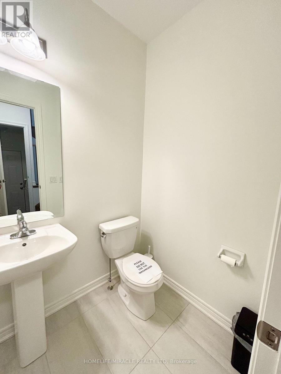 103 Picardy Drive, Hamilton, Ontario  L8J 0K2 - Photo 25 - X12450478