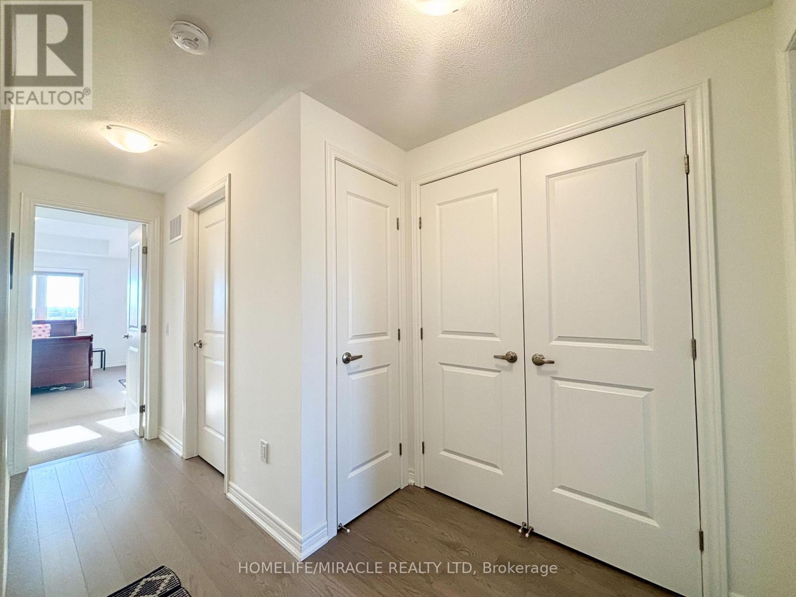 103 Picardy Drive, Hamilton, Ontario  L8J 0K2 - Photo 26 - X12450478
