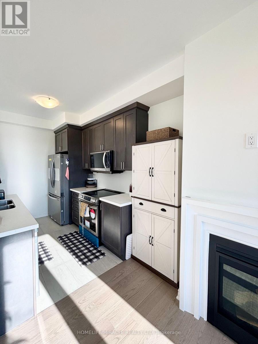 103 Picardy Drive, Hamilton, Ontario  L8J 0K2 - Photo 8 - X12450478