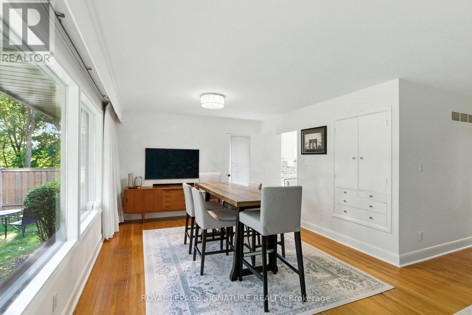 71 Grant Boulevard, Hamilton, Ontario  L9H 4L9 - Photo 6 - X12450479