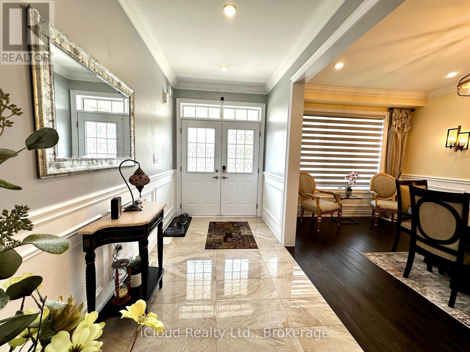 56 Esther Crescent, Thorold, Ontario  L3B 0G2 - Photo 2 - X12450499