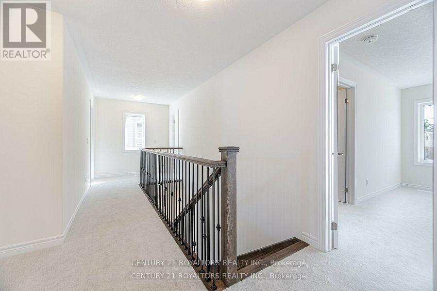 277 Broadacre Drive, Kitchener, Ontario  N2R 0S6 - Photo 23 - X12450500
