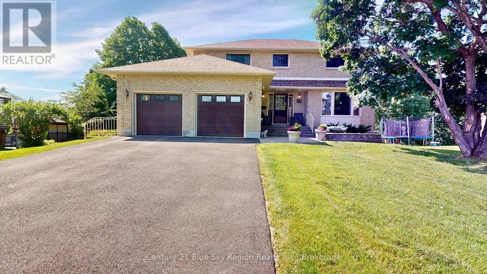 12 VIVYENNE COURT, North Bay, Ontario