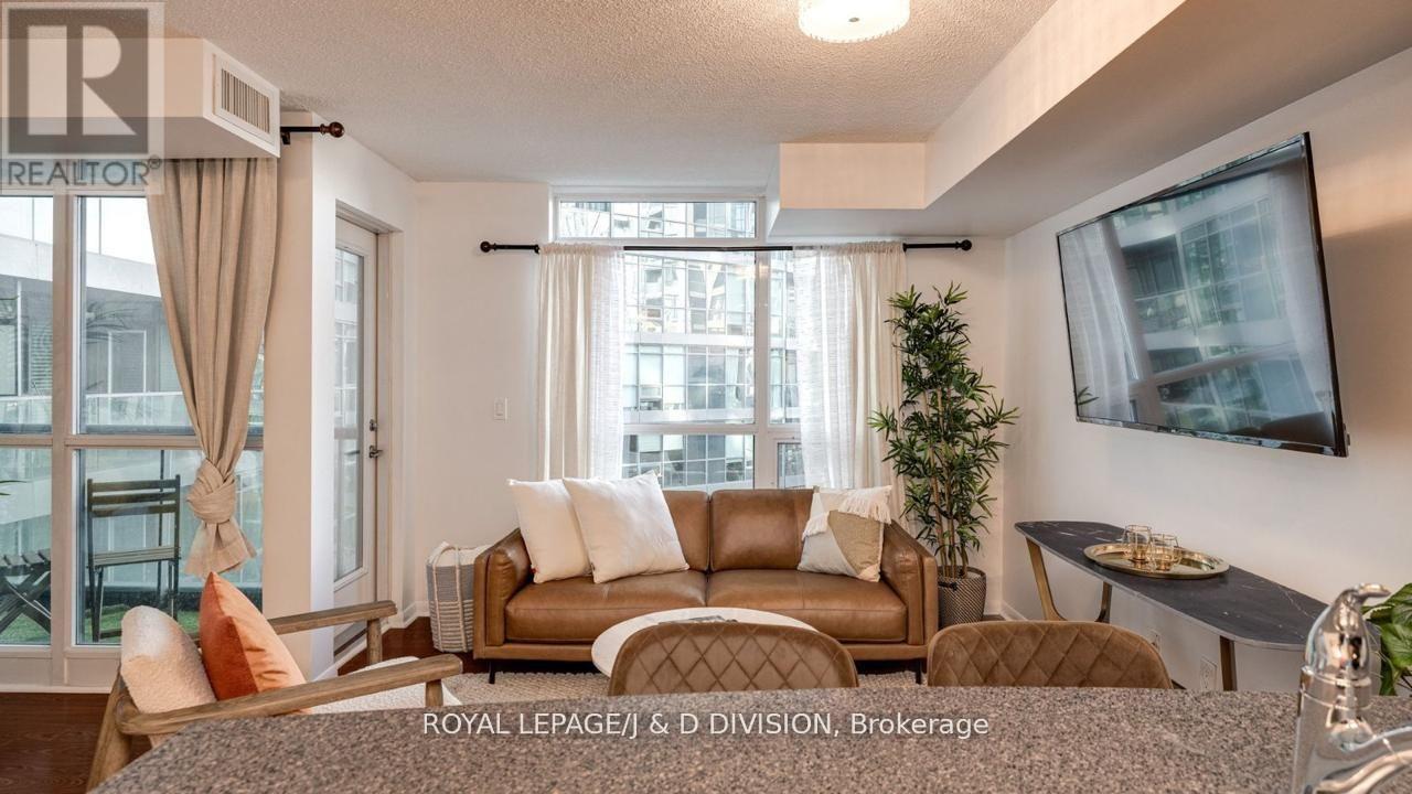615 - 219 FORT YORK BOULEVARD, Toronto, Ontario