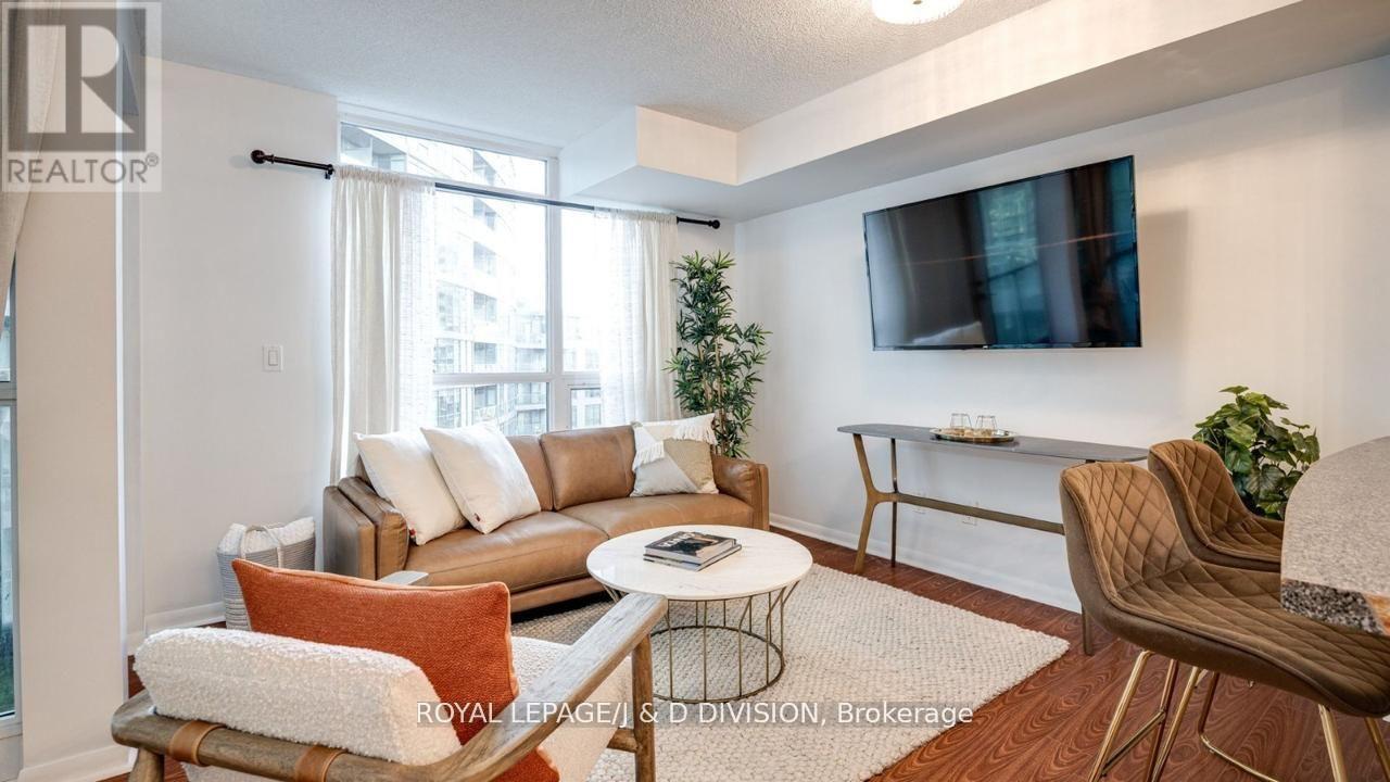 615 - 219 Fort York Boulevard, Toronto, Ontario  M5V 1B1 - Photo 5 - C12450504