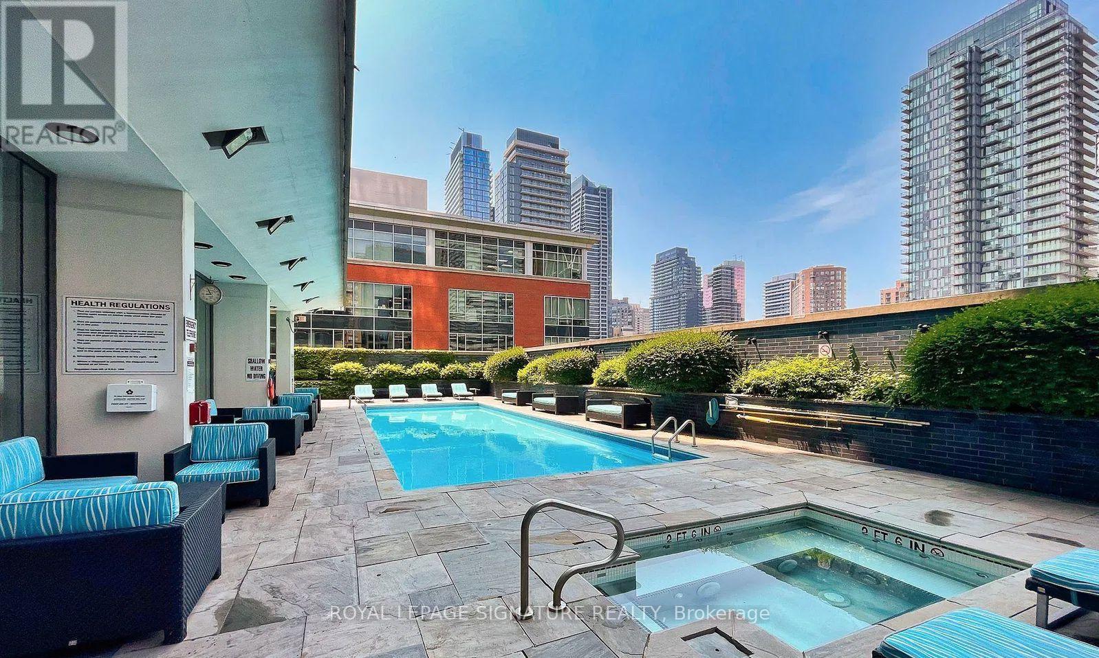 3001 - 33 Charles Street E, Toronto, Ontario  M4Y 1R9 - Photo 31 - C12450506