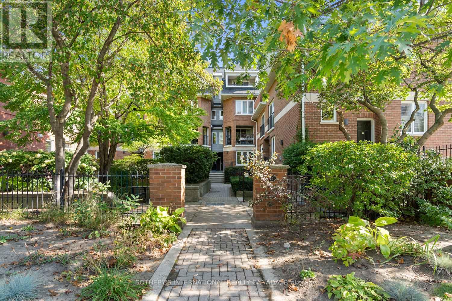 6 - 217 St. George Street, Toronto, Ontario  M5R 3S7 - Photo 9 - C12450533