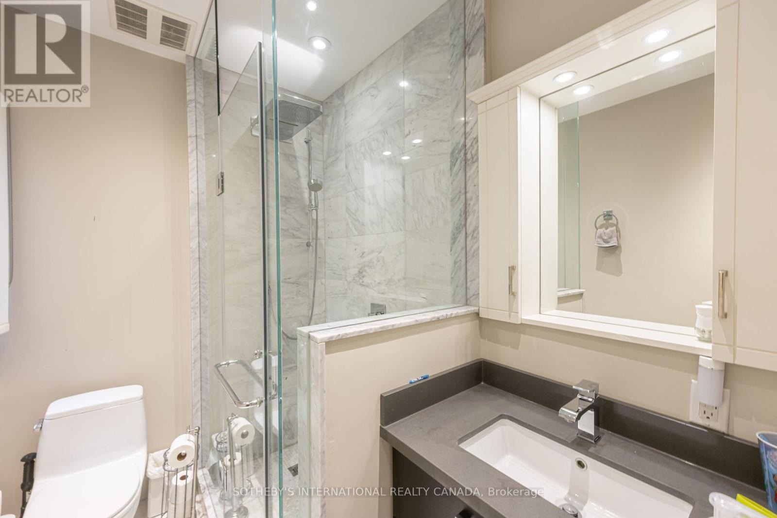 65 St Germain Avenue, Toronto, Ontario  M5M 1V9 - Photo 5 - C12450538