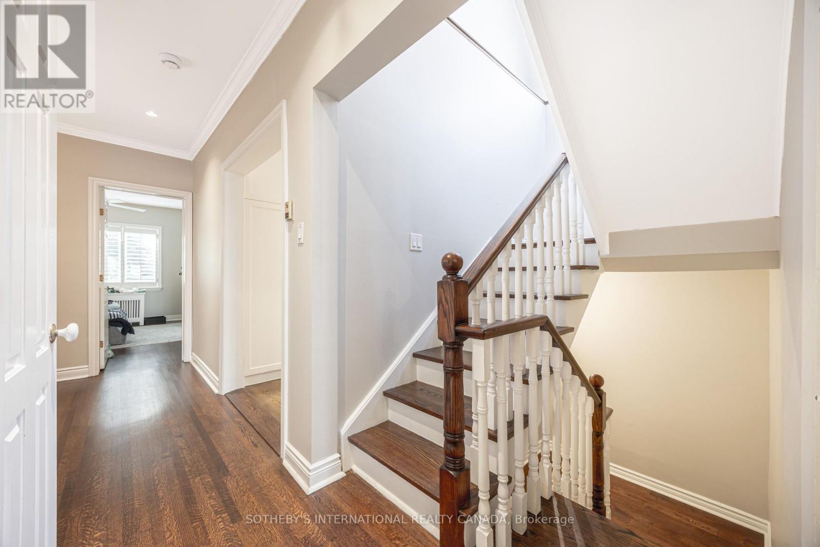 65 St Germain Avenue, Toronto, Ontario  M5M 1V9 - Photo 8 - C12450538