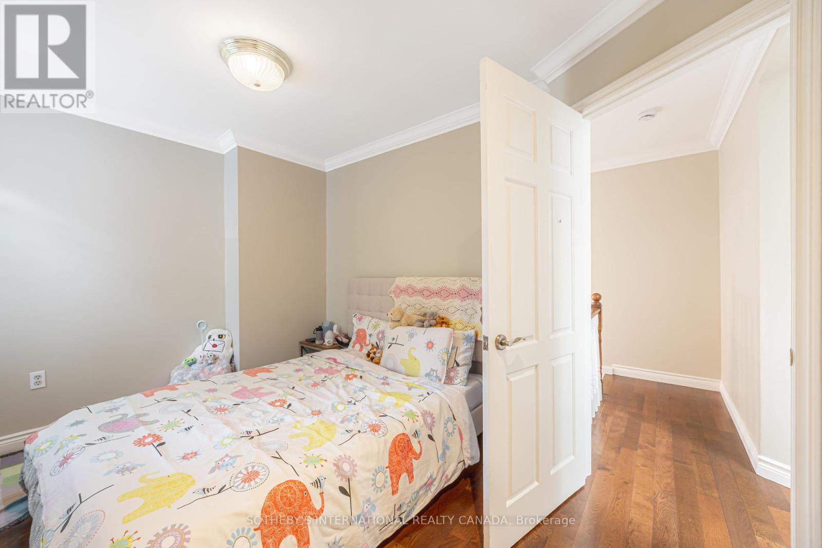65 St Germain Avenue, Toronto, Ontario  M5M 1V9 - Photo 9 - C12450538