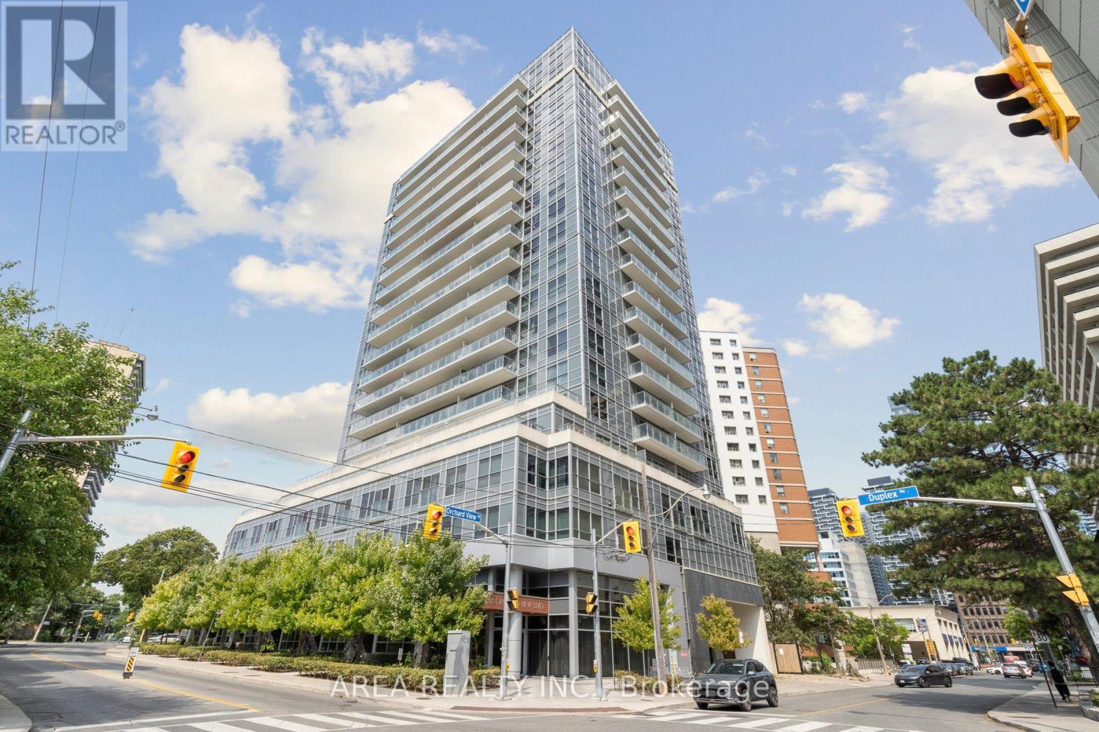 1910 - 58 ORCHARD VIEW BOULEVARD, Toronto, Ontario