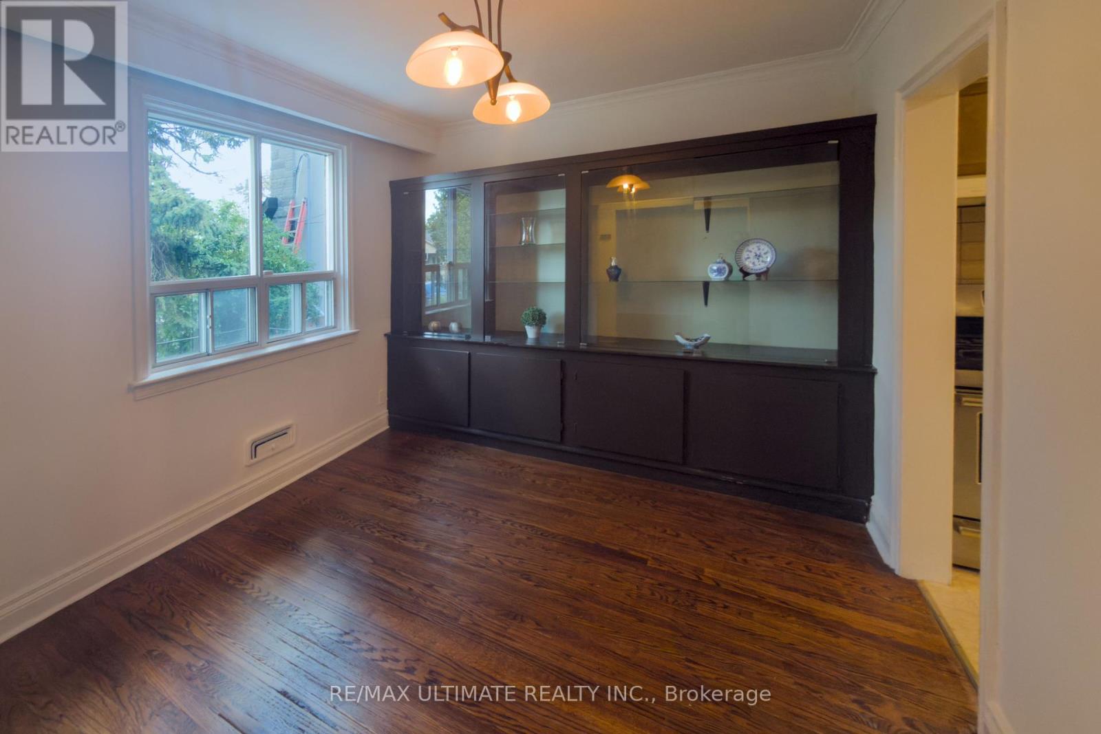 110 De Quincy Boulevard, Toronto, Ontario  M3H 1Y9 - Photo 2 - C12450587