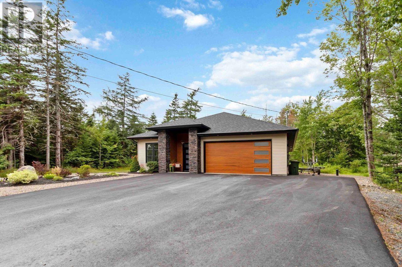 20 Pentz Lake Drive, Mount Uniacke, Nova Scotia  B0N 1Z0 - Photo 39 - 202518208